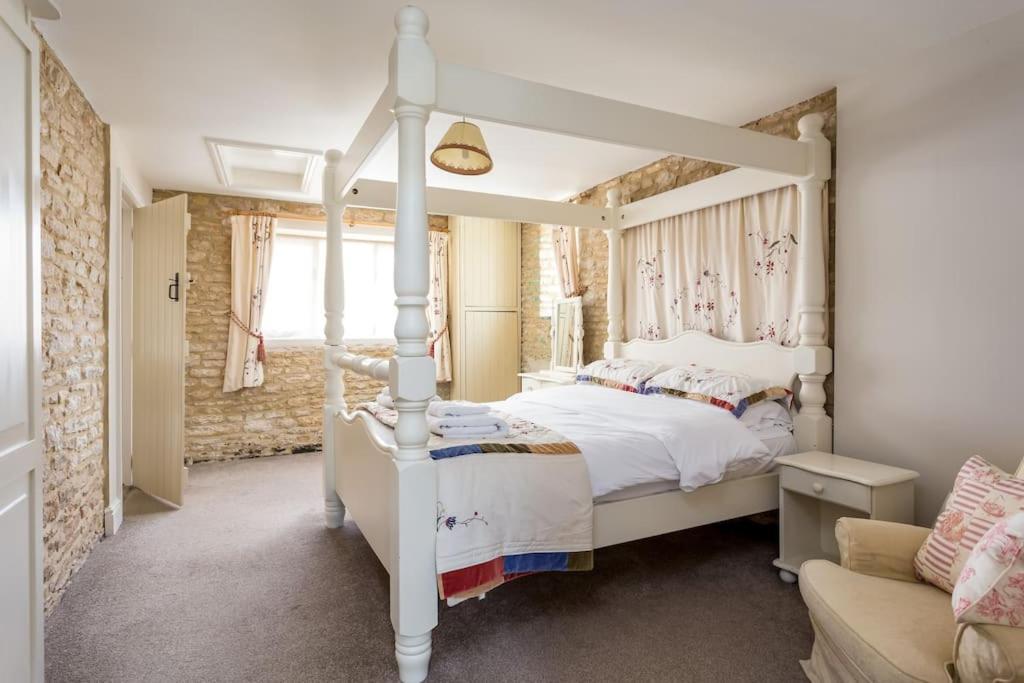 צ'לטנהם Stanton House, 6 Bedroom, 5 Bath מראה חיצוני תמונה