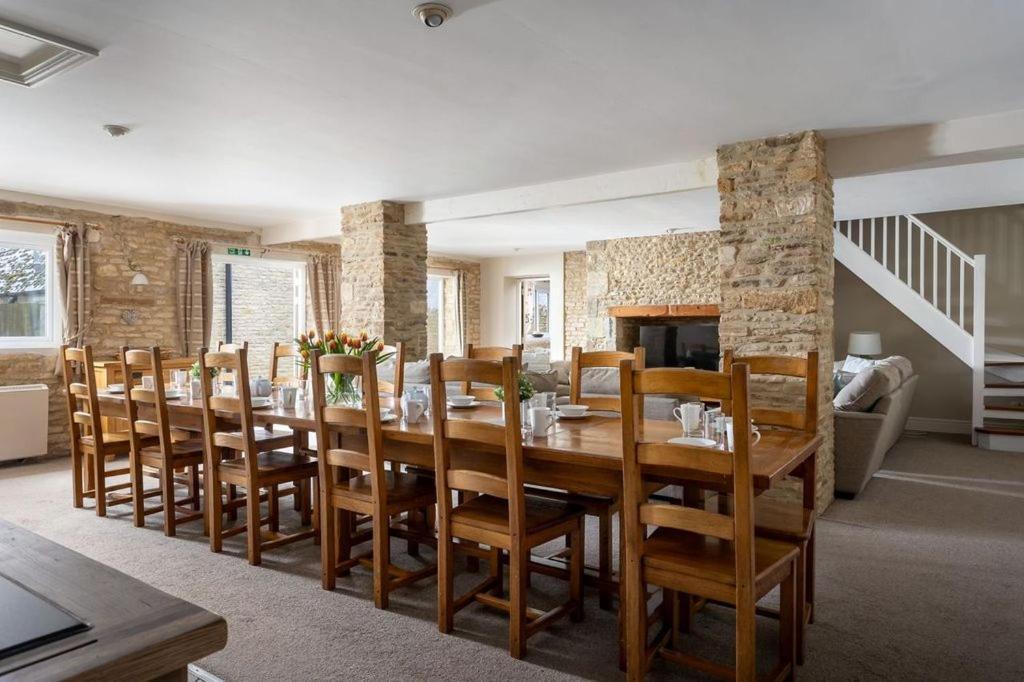 צ'לטנהם Stanton House, 6 Bedroom, 5 Bath מראה חיצוני תמונה